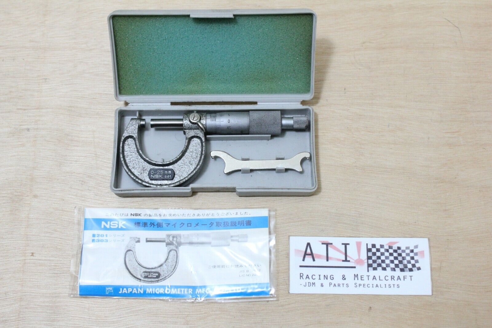 NSK Outside Micrometer 0 - 25mm 0.01mm , 303 - 101 , YAB02 NSK Outside Micrometer 0 - 25mm 0.01mm , 303 - 101 , YAB02