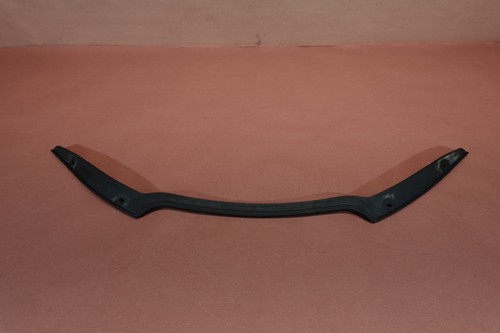 14-23 Harley Road Glide FLTRX Windshield Trim 57400187