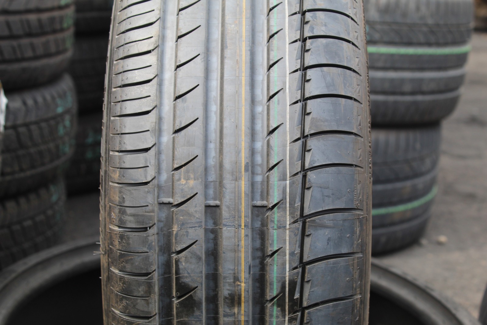New 235 55 17 Michelin, Latitude Sport, AO, 99V, x1 Single Tyre (F1_tyres) L3712