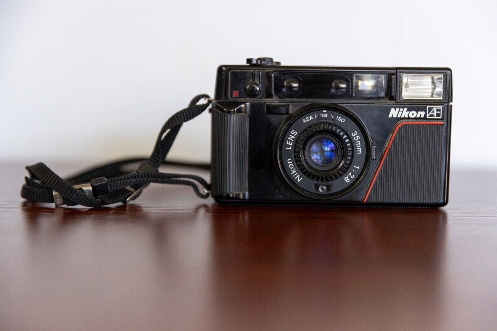 Nikon L35AF 35mm Point and Shoot Film Camera !!!!!NOT Nikon L35AF 35mm Point and Shoot Film Camera !!!!!NOT