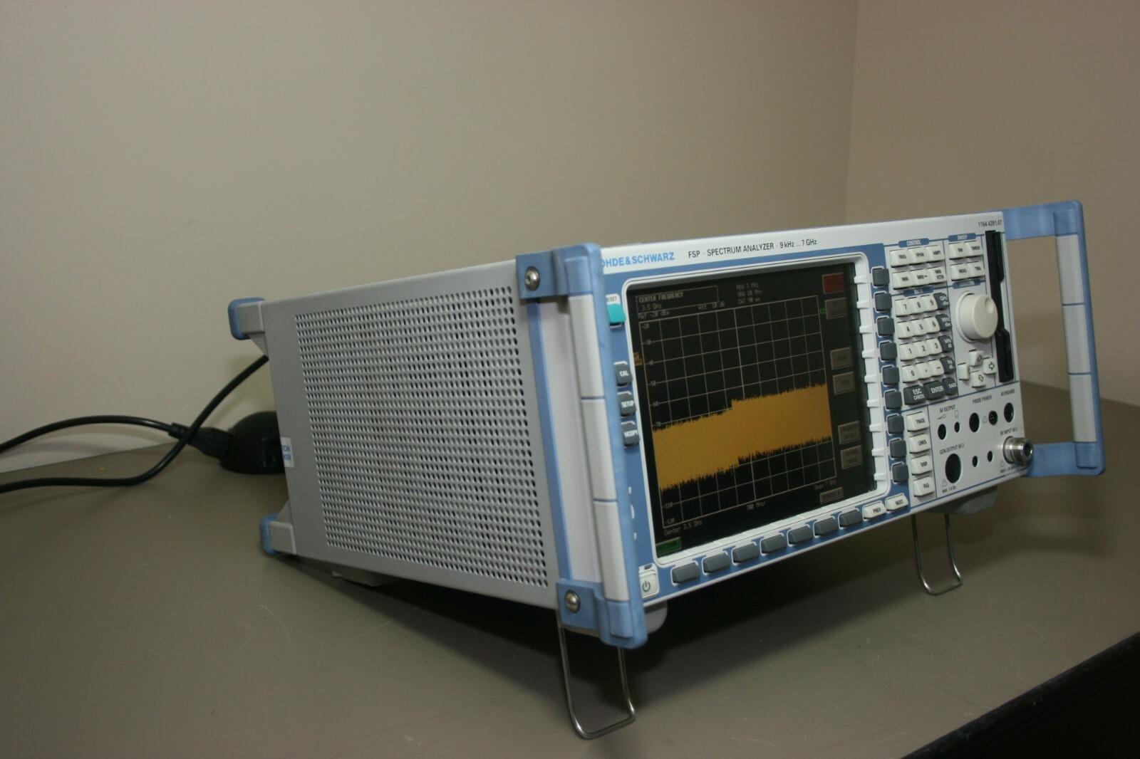 Rohde Schwarz  FSP7 Spectrum Analyzer, 9kHz-7Ghz, Calibrated, 30 day Warranty