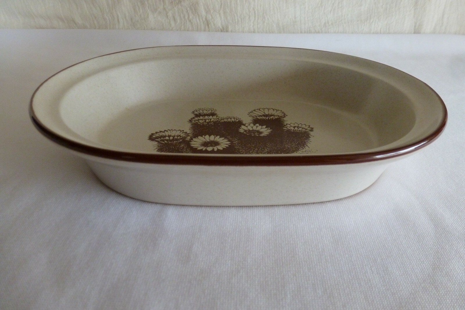 Noritake Stoneware Desert Flower 9 1/2