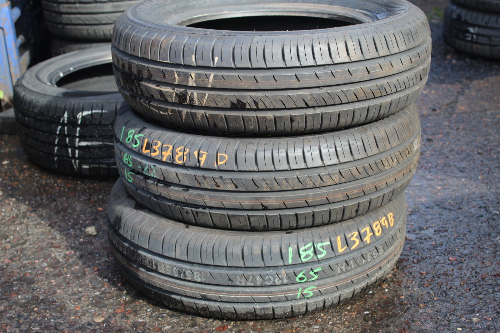 New 185 65 15 Kumho, EcoWing ES31, 88H, x1 Tyre (F1_tyres) L3789