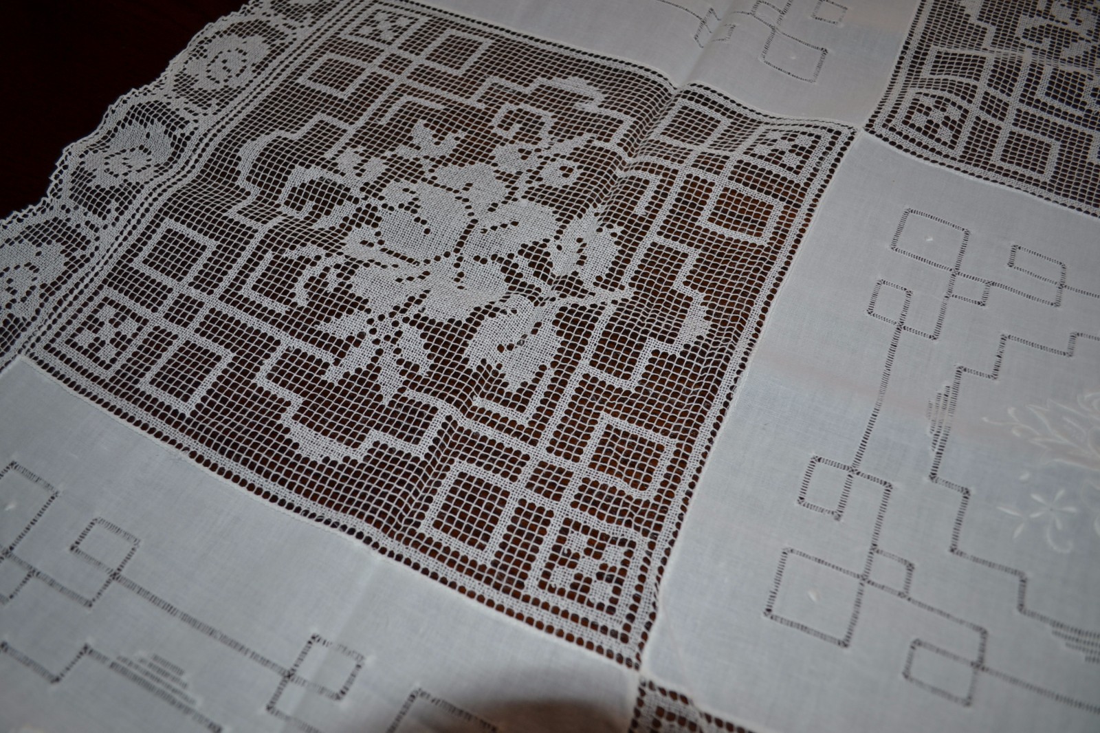 Vtg Doilies Table Cloth Embroidery and Lace - New Never Used