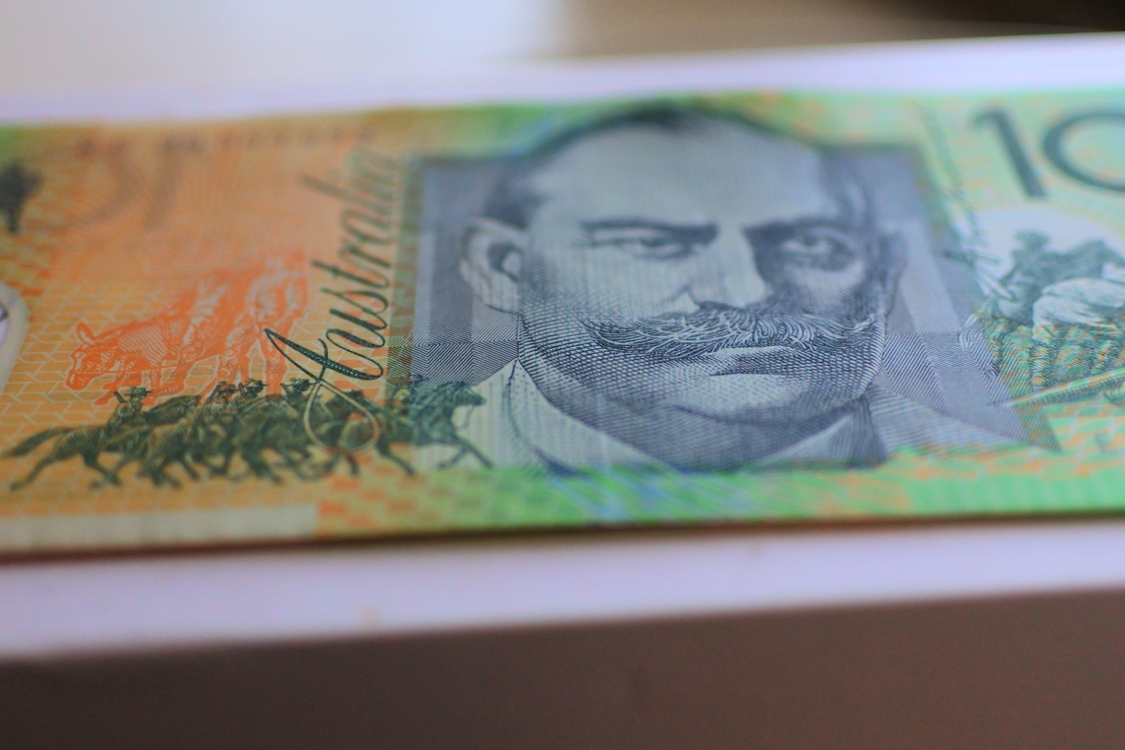 AUSTRALIA  $100  DOLLARS 1999,fancy near solid very high number EE 99999988