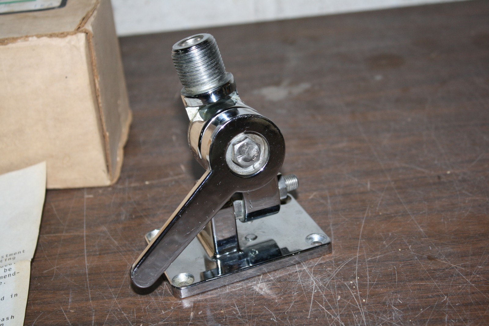 Shakespeare Marine 366-H Ratchet Antenna Mount Extra Heavy Duty Mount, NOS