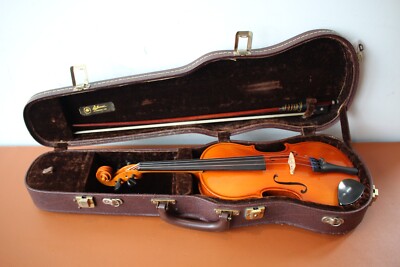 Josef Jan Dvorak 260 Handcrafted by Strunal in Luby 1/2 Violin w/ Bow and Case