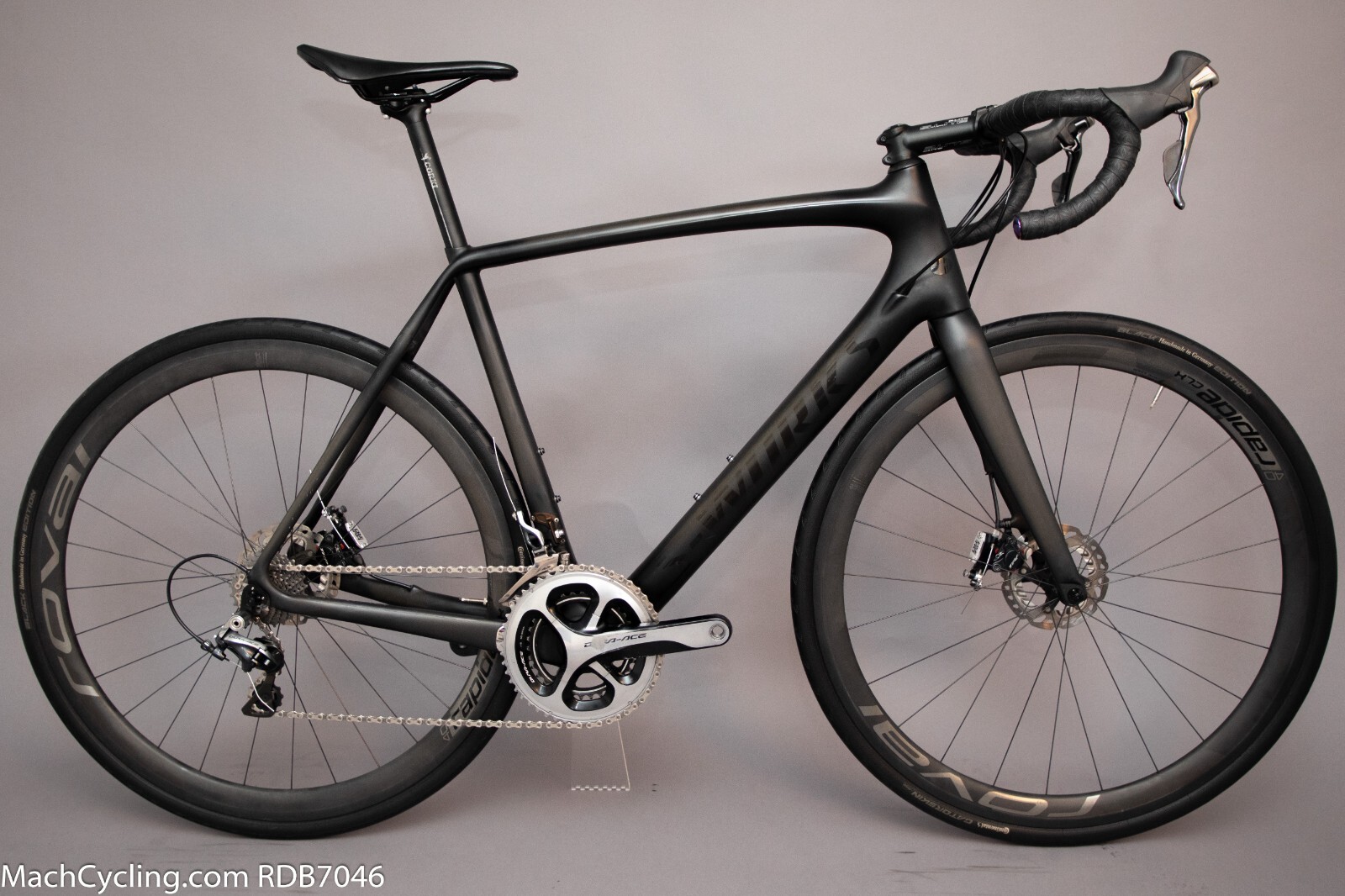 2017 Specialized Tarmac S-works SL5 Disc Dura-Ace Roval 2017 Specialized Tarmac S-works SL5 Disc Dura-Ace Roval