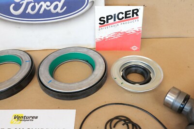 2005-14 Ford F450 F550 4X4 Super duty Front Axle Seal And Greasable U Joint Kit