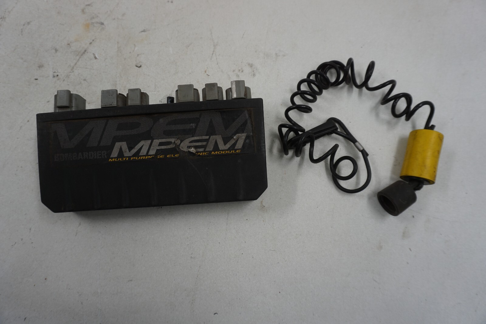 2000-2001 Ski-Doo Formula 600 MXZ 700 OEM MPEM ECM ECU 2000-2001 Ski-Doo Formula 600 MXZ 700 OEM MPEM ECM ECU