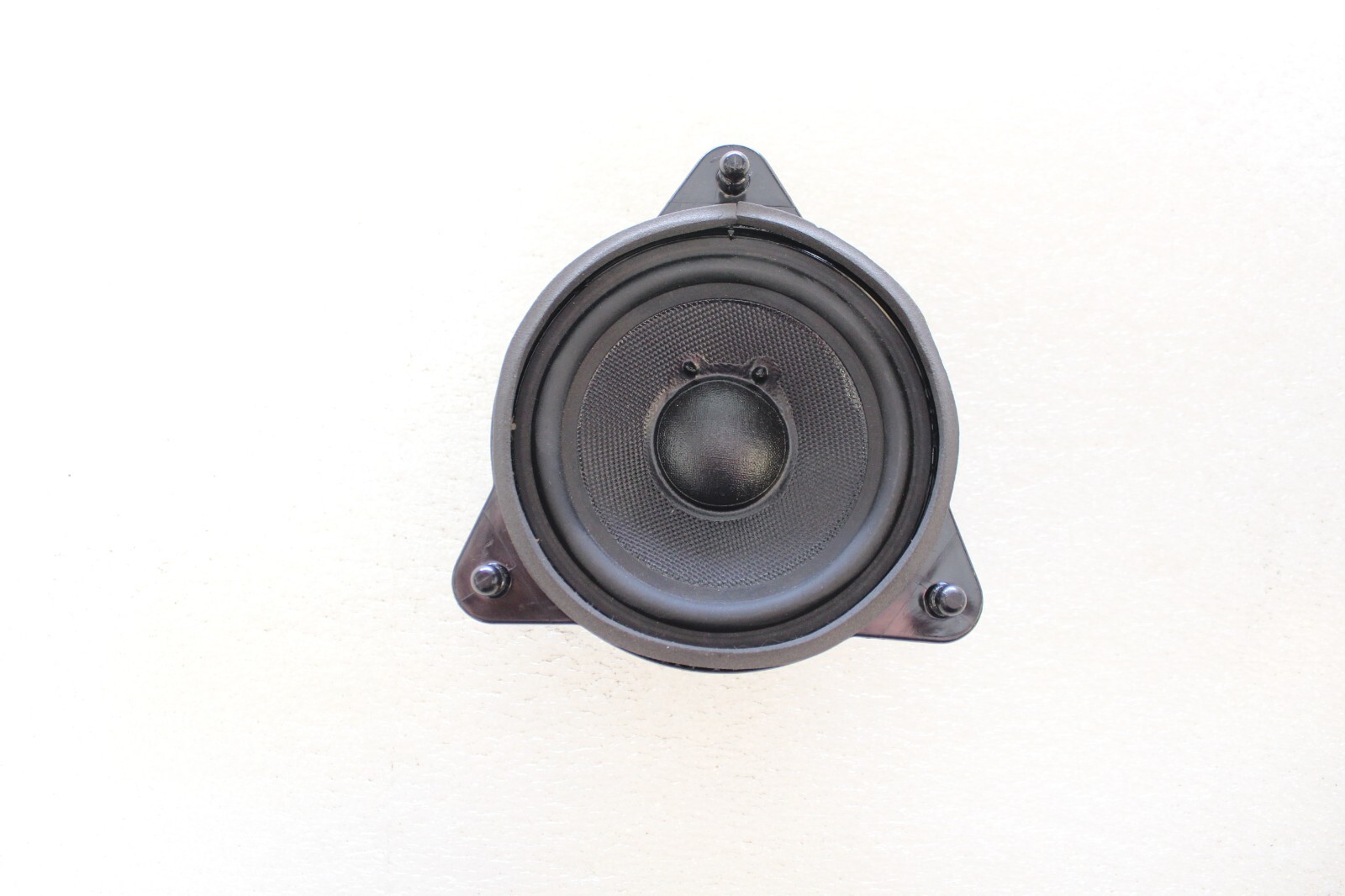 新品未開封BANG&OLUFSEN Mercedes-Benz スピーカー 楽天市場】Bang&Olufsen バング アンド オルフセン beosound a1