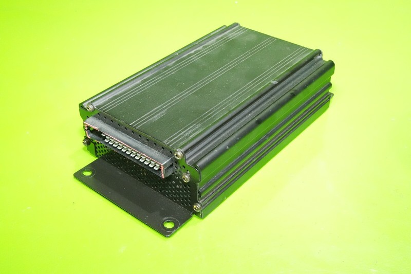 00-06 Audi TT OEM BOSE radio stereo amplifier 8N8035223 Mk1