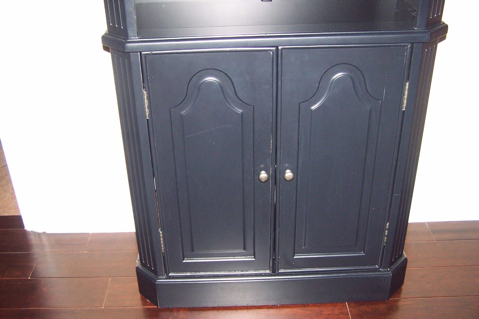 PAIR OF TALL BLACK LACQUER BOOKSHELVES. FREESTANDING