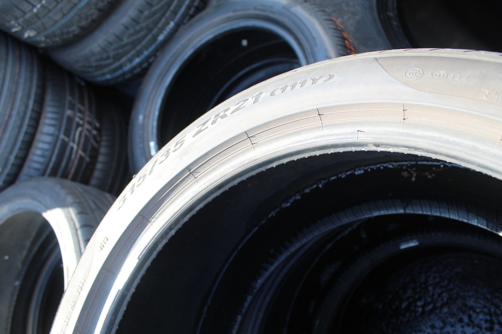 315 35 21 Pirelli, P Zero, MO, 111Y, x2 A Pair 6.2mm (F1_tyres) L3805