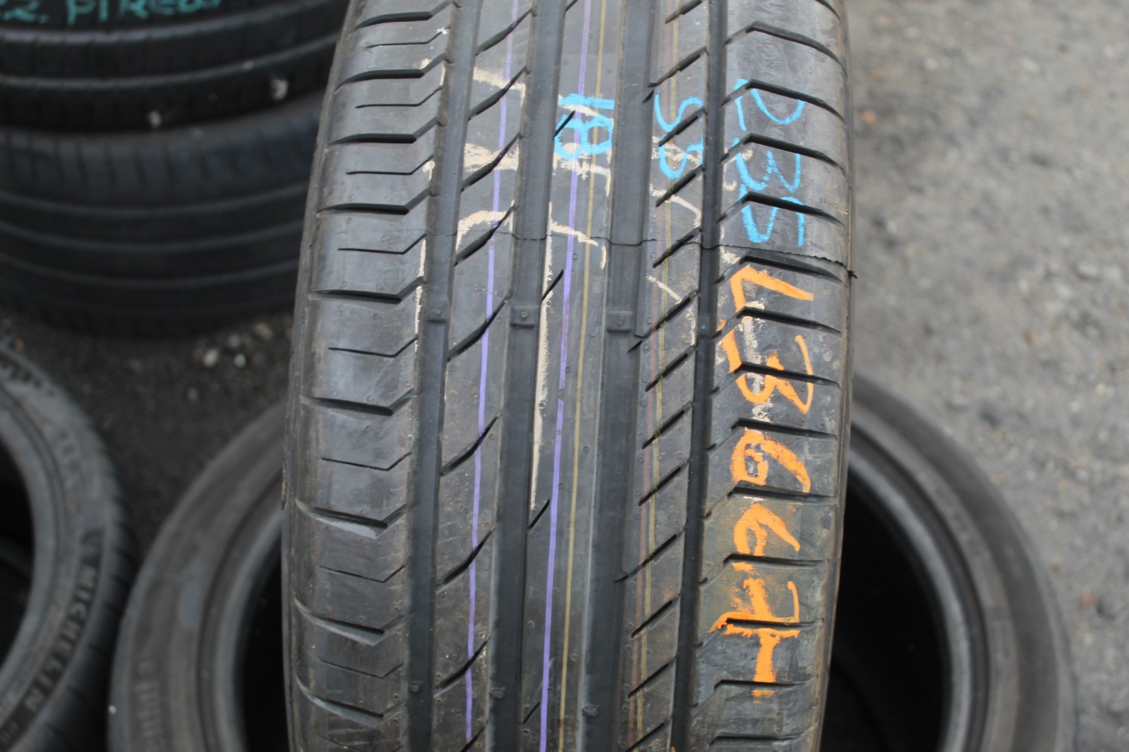 New 235 55 18 Continental, C Sport Contact, 100V x1 Single Tyre (F1_tyres) L3667
