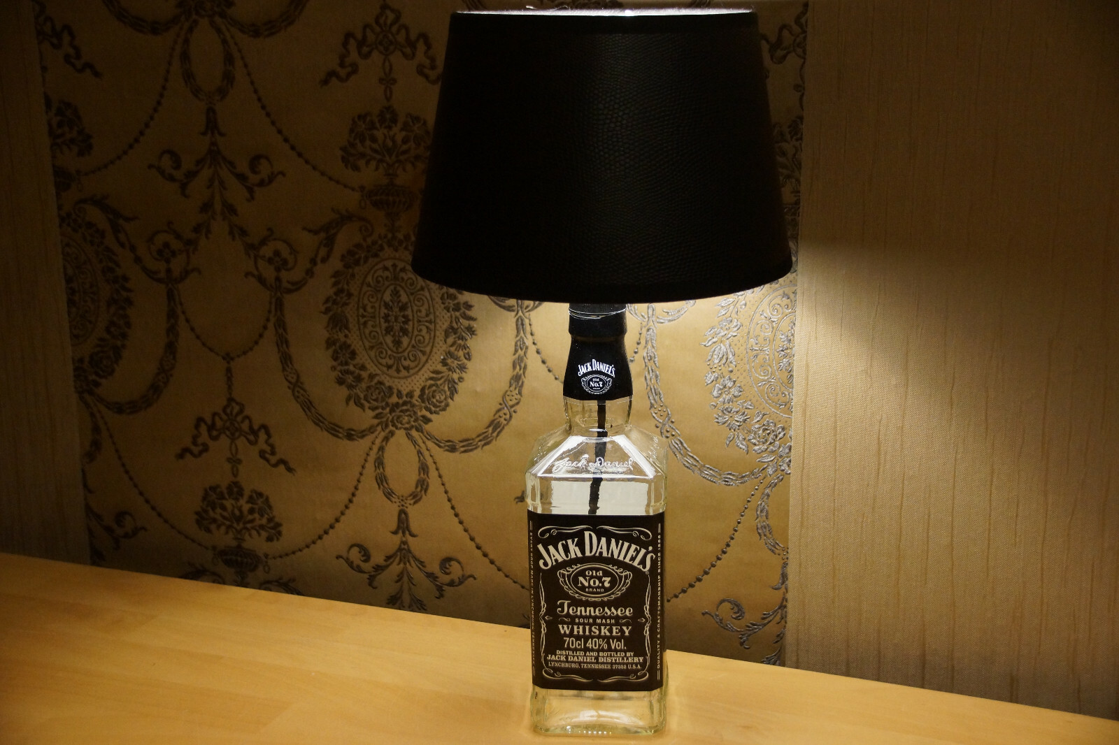 Led Tischlampe Aus Einer Echten Jack Daniels Flasche Lampe Rund Schwarz Ebay