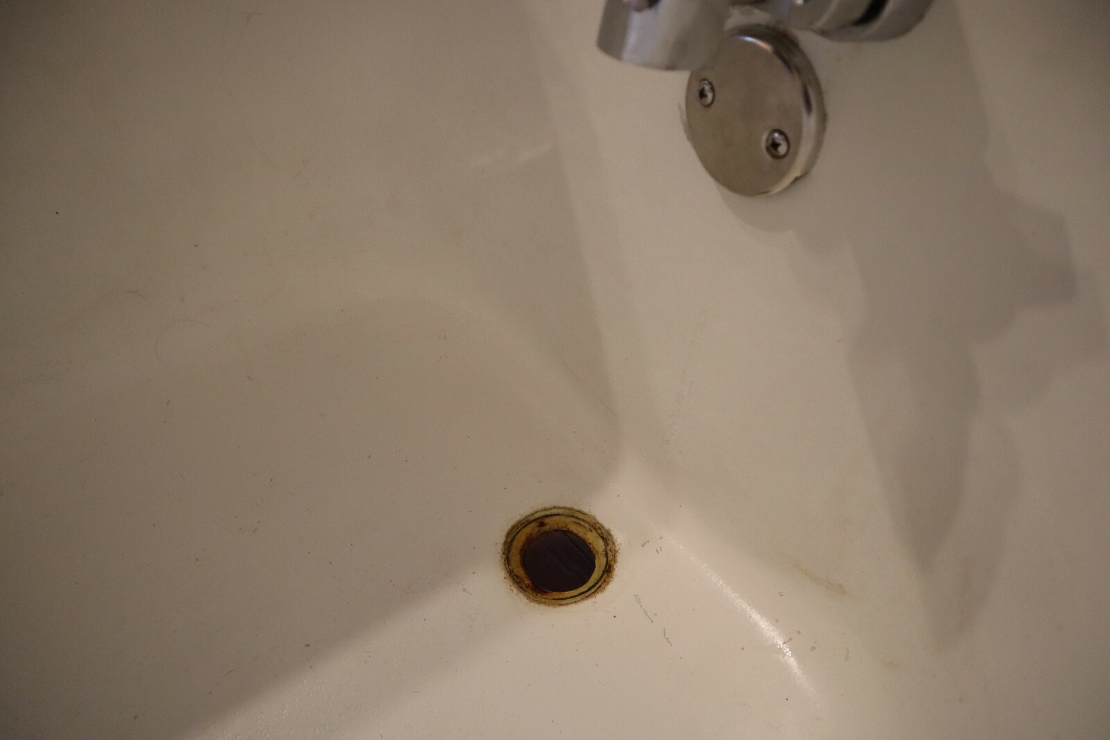 1932 Antique Cast Iron 5 ft Claw Foot Tub with Faucet, Feet and Coasters 60x30