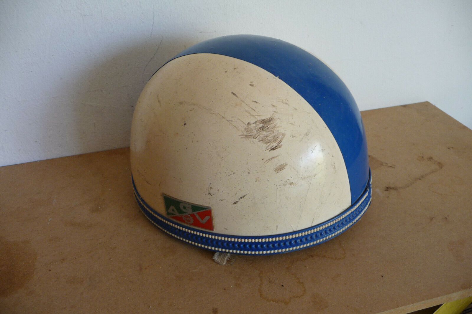 ancien casque agv 1960 + old helmet agv 1960