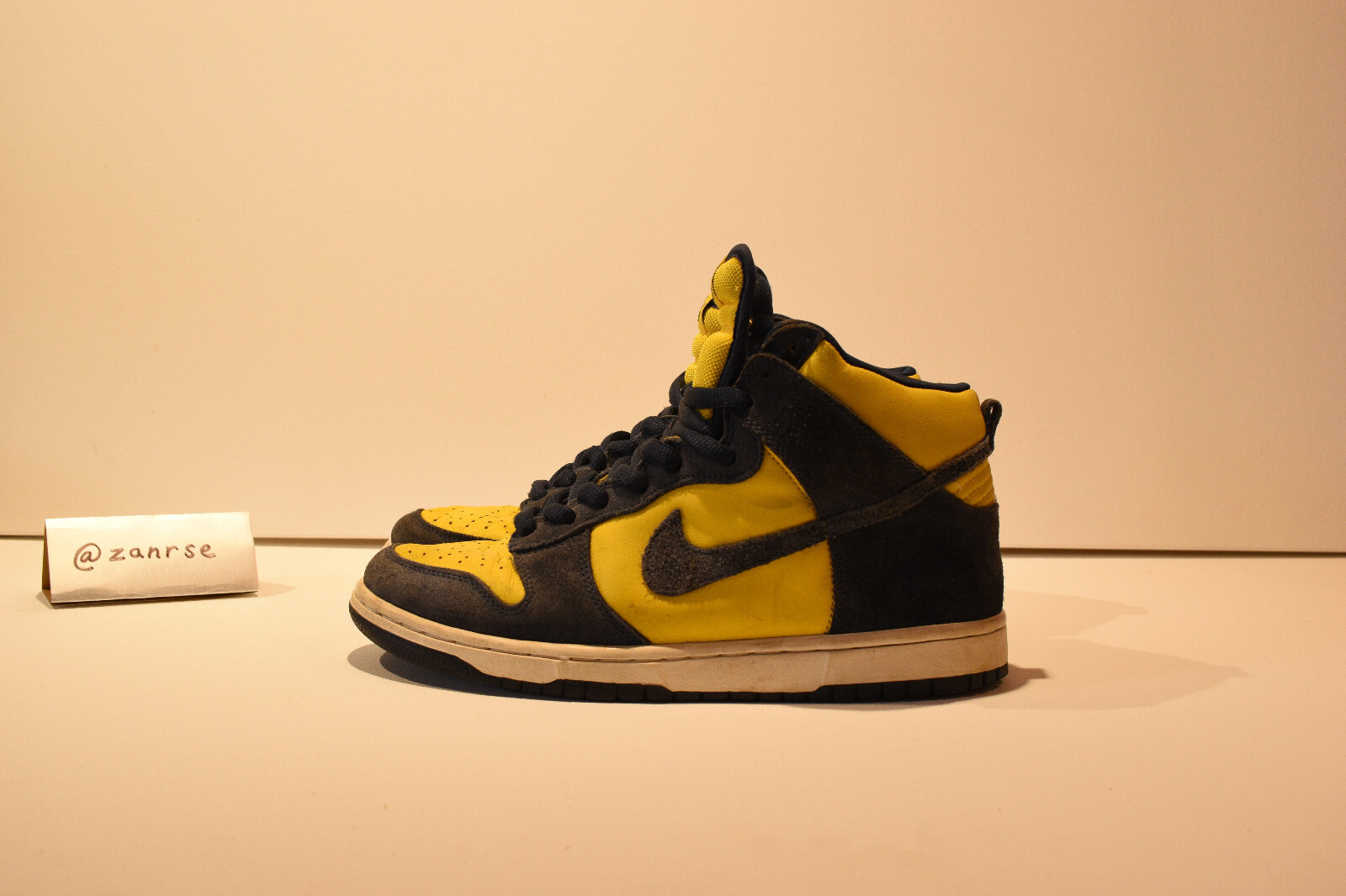 Size 8.5 - Nike SB Dunk High Pro Michigan 2005 (100 Size 8.5 - Nike SB Dunk High Pro Michigan 2005 (100