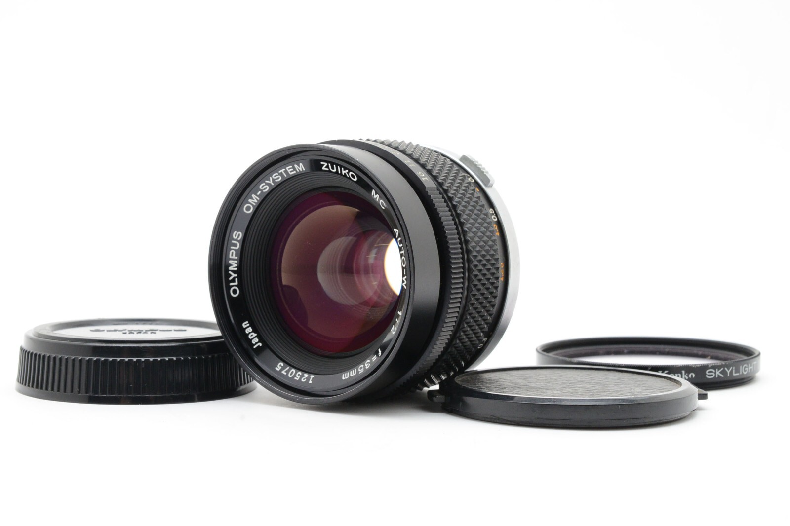 Olympus OM System Zuiko MC Auto-W 35mm f/2 Wide Angle MF