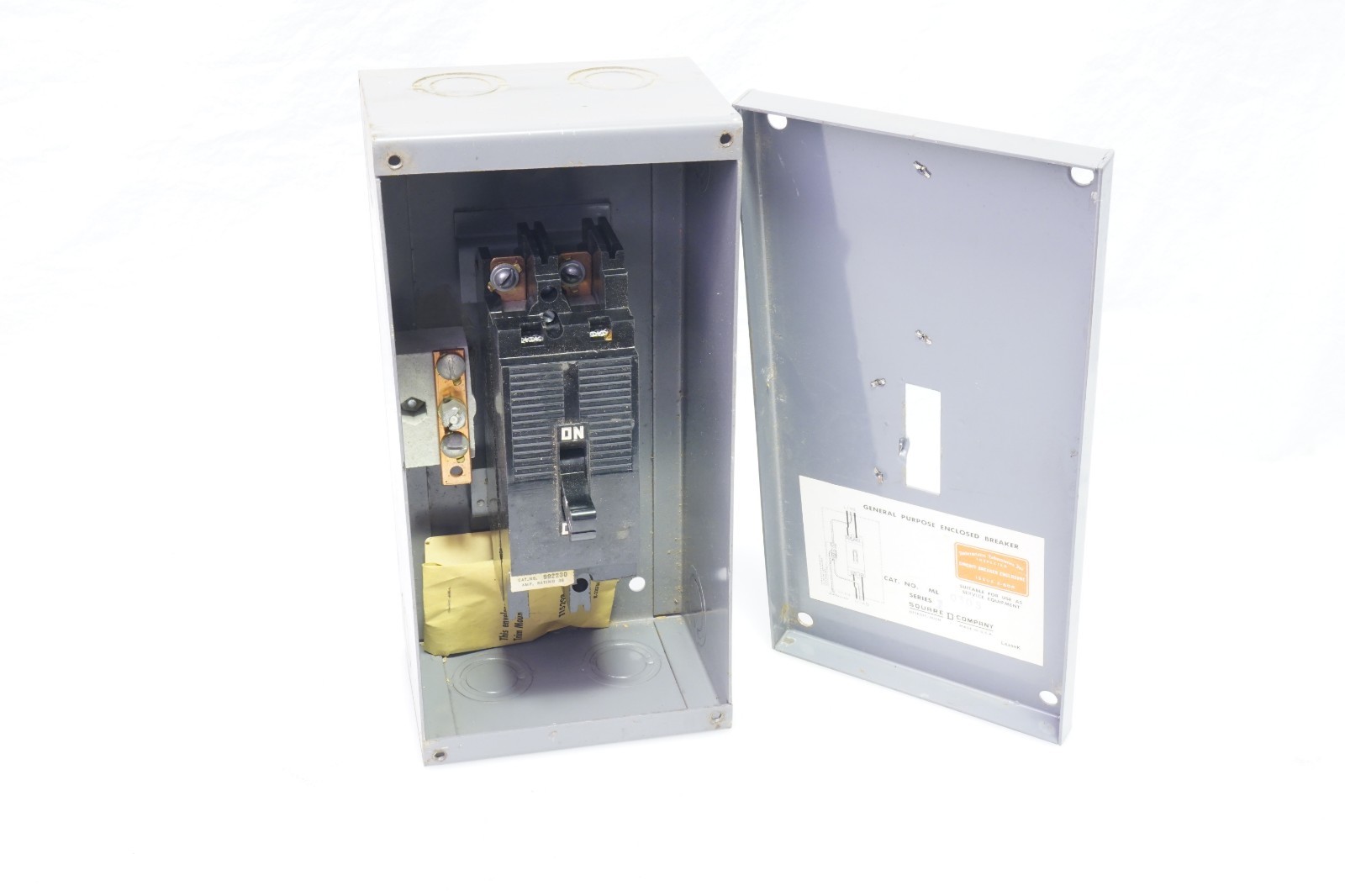 Square D ML-030S 30 Amp Circuit Breaker Enclosure Switch 125-250 Volts