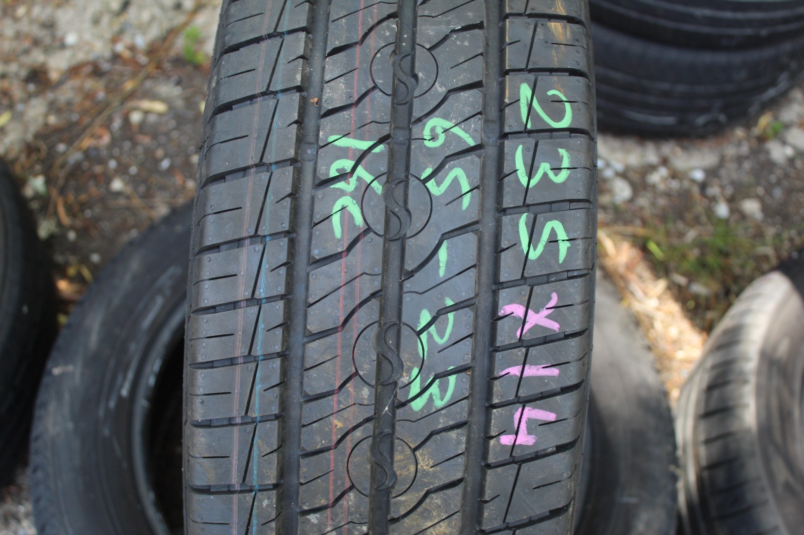 New 235 65 16C Semperit, Van Life 2, 115/113R, x1 Single Tyre (F1_tyres) X14