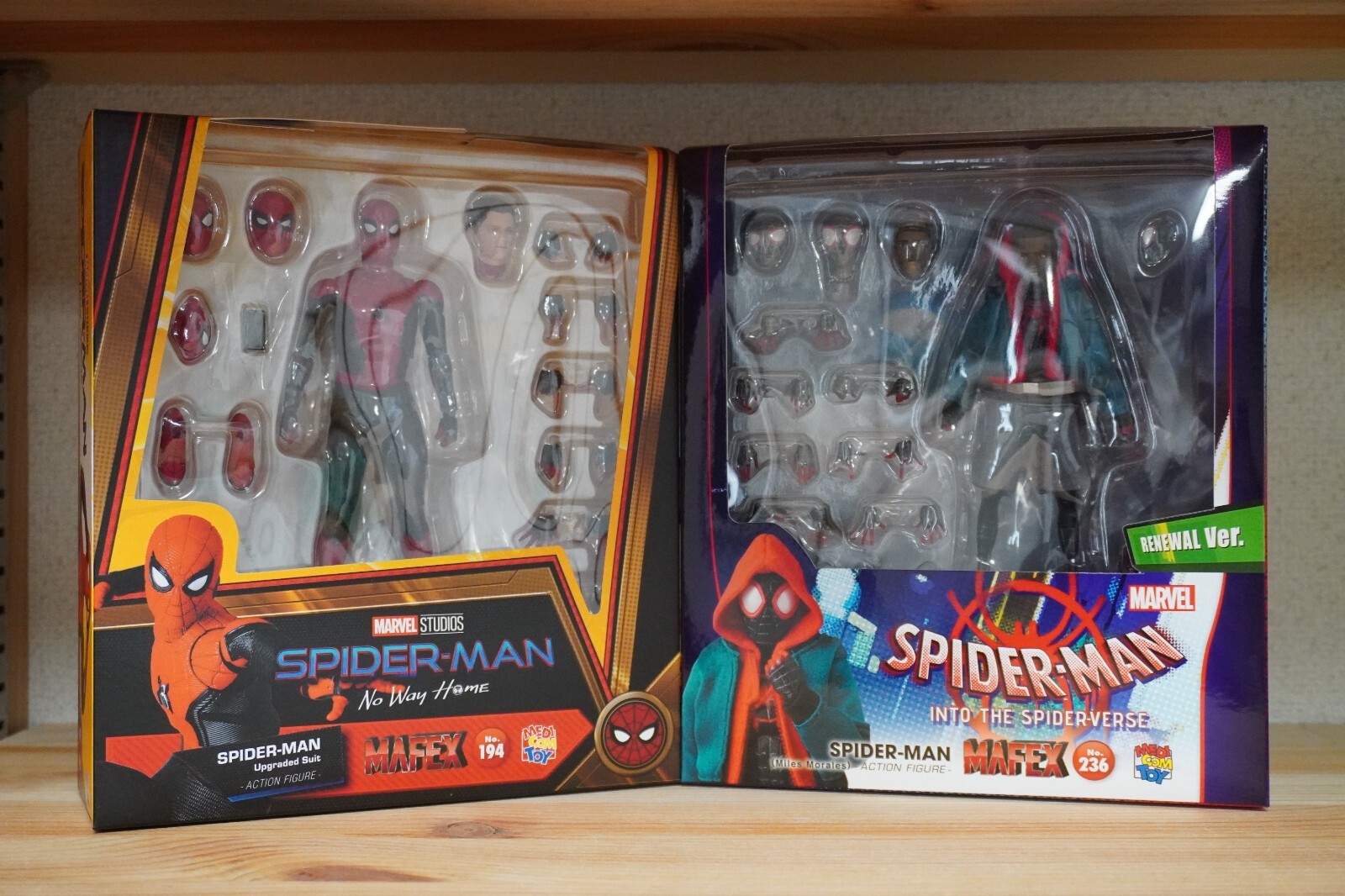 MAFEX No.194 & No.236 SPIDER-MAN Upgraded Suit (No Way Home