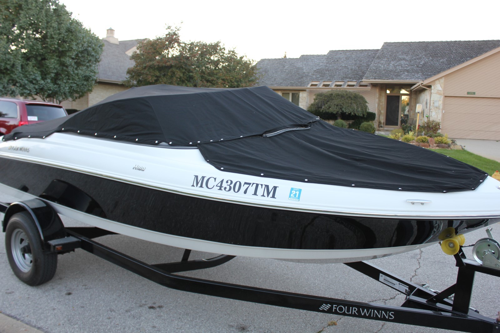 2011 Four Winns 180 with trailer