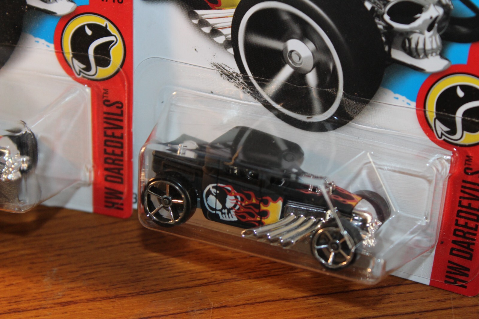 2016 Hot Wheels-  Bone Shaker-Lot of 2 Colors-Yellow & Black #7/10 HW Daredevils