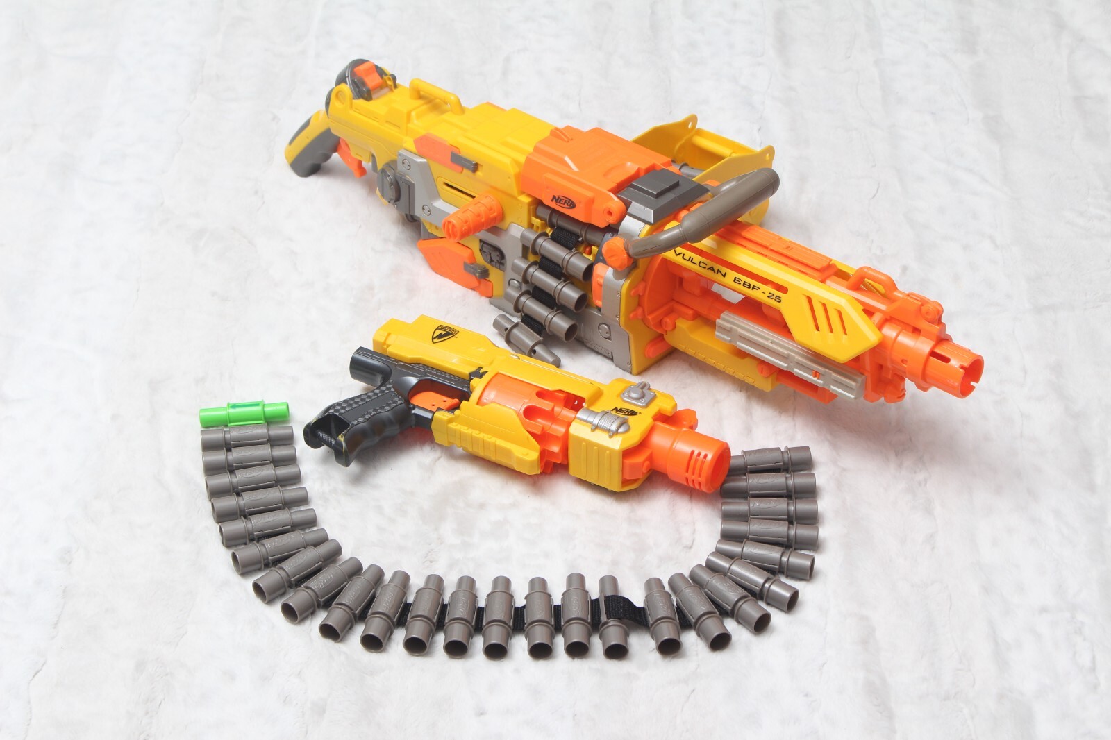 Nerf Vulcan EBF-25 w/Bucket & 2 Chains + Barricade RV-10