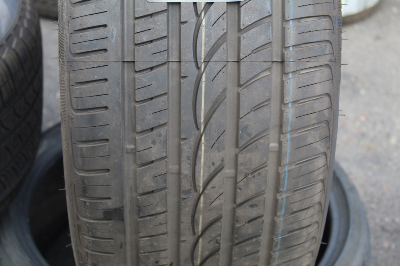 New 285 35 22 Lanvigator, CatchPower, XL, 106V, x1 Single Tyre (F1_tyres) YD090