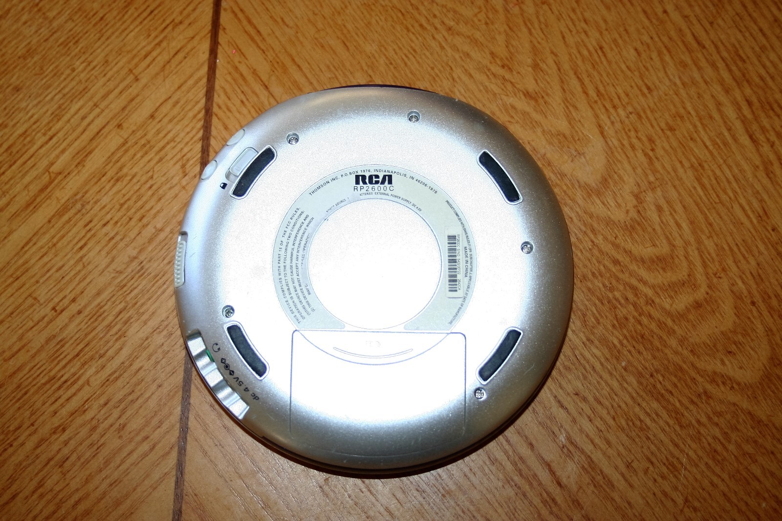 RCA Portable CD Player (Model RP2600C)