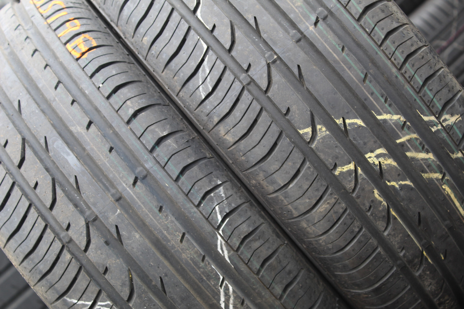 New 215 55 16 Continental, C Premium Contact 2, 93H, x2 A Pair (F1_tyres) L3519