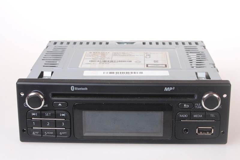 Renault KANGOO II Stereo w/USB + Speakers HARN1002 OEM 2015 +Code