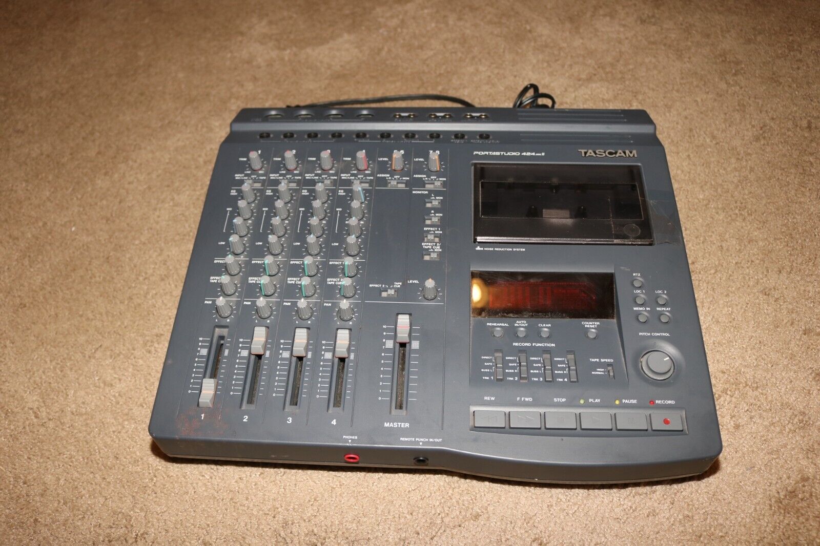 TASCAM Portastudio 424 MKii 4-track Cassette Recorder CLEAN TASCAM Portastudio 424 MKii 4-track Cassette Recorder CLEAN