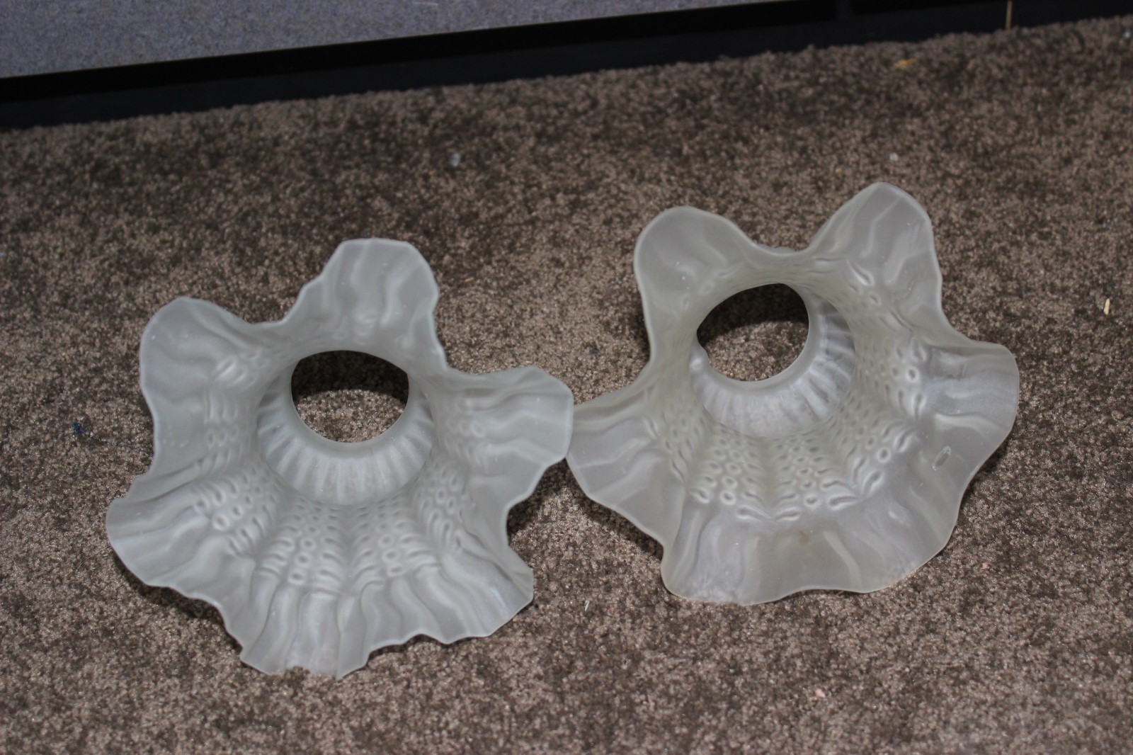 lot of 2 Vintage Frosted Glass Tulip Lamp/Ceiling fan light shade  4-3/4