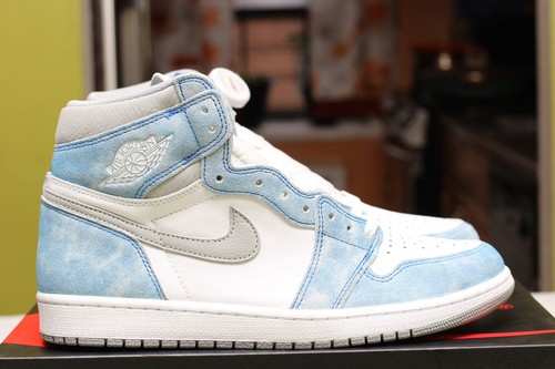 靴 Nike Air Jordan 1 High OG hyper royal Air Jordan 1 Retro High OG 'Hyper Royal & White' Release