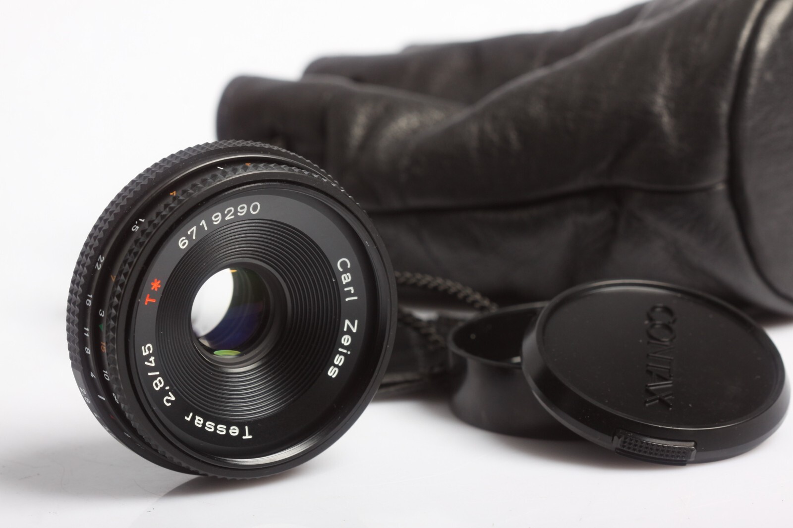 Carl Zeiss TESSAR T* 2,8/45 Lens 45mm 2.8 Objektiv Contax