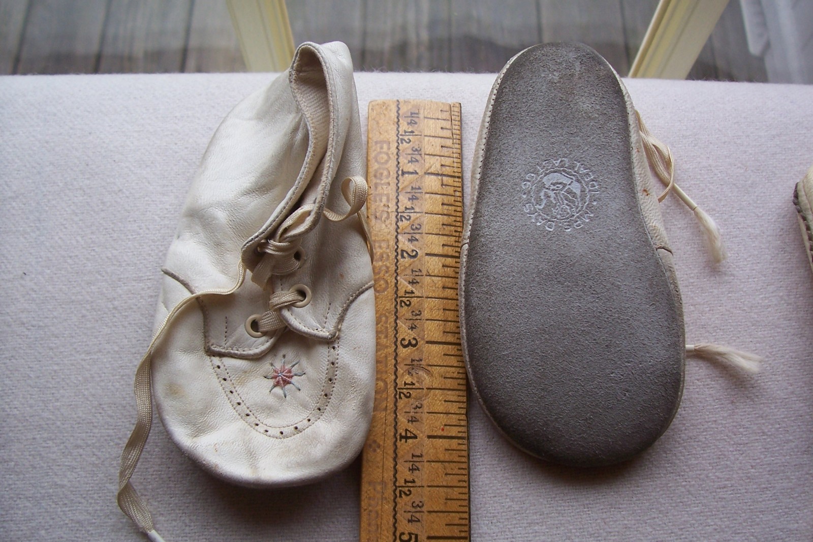 3 pair of VTG grungy Baby Shoes for Repurpose DOLLS LEATHER/VELVET SIZE 1 & 2