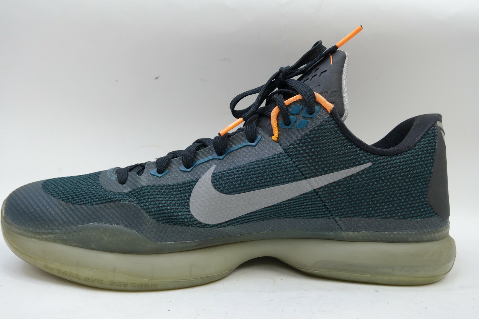Nike Kobe 10 Nike Kobe X 