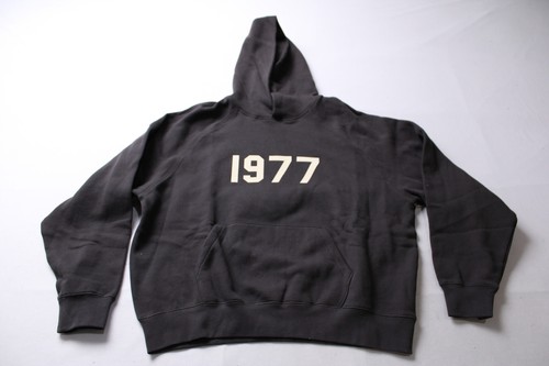 essentials 1977 fear of god スウェット Fear of God Essentials 1977 Crewneck Iron Grey Black SS22
