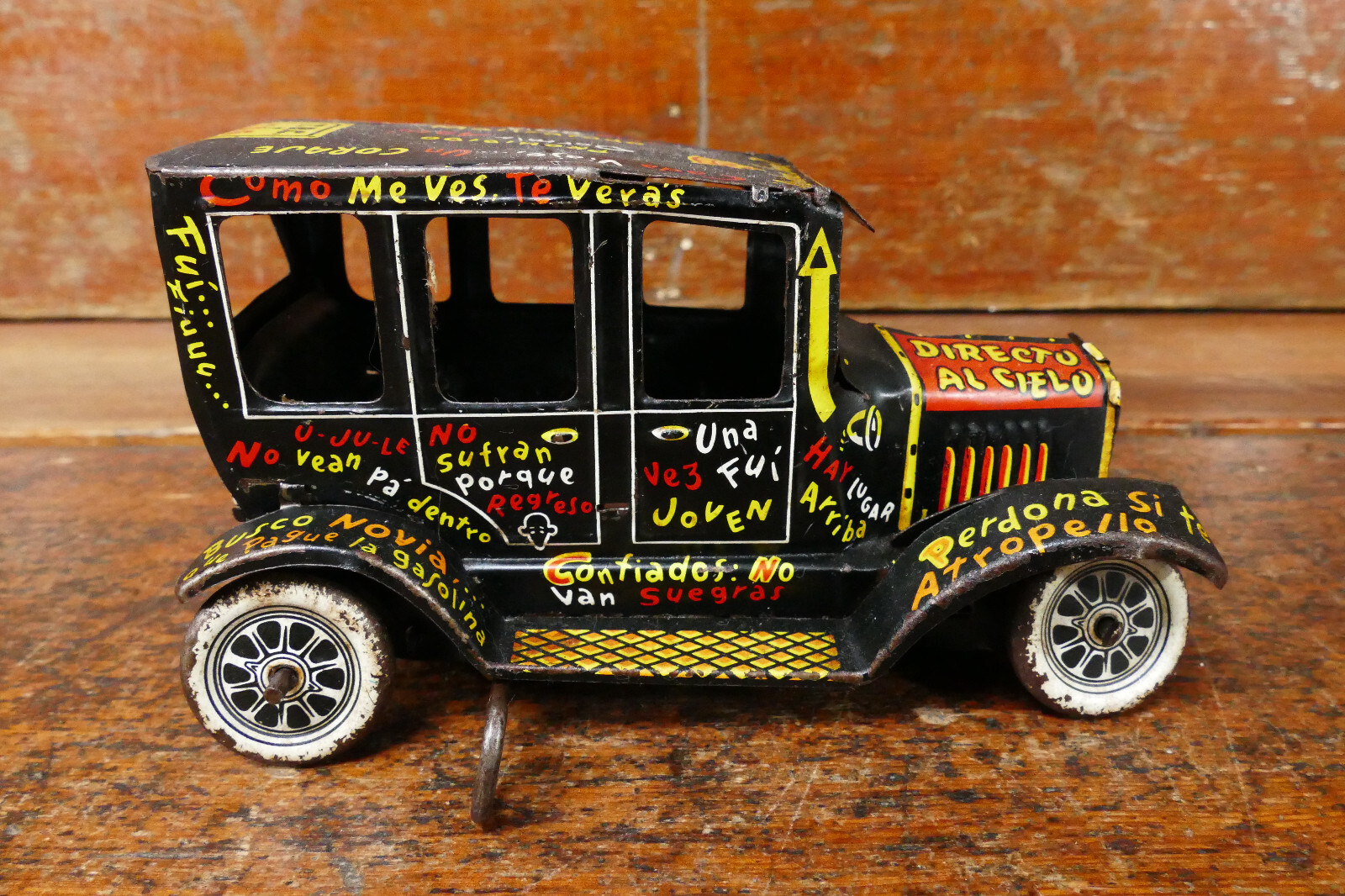 Vintage 1930s Marx Old Jalopy Windup Tin Litho Toy Car Vintage 1930s Marx Old Jalopy Windup Tin Litho Toy Car