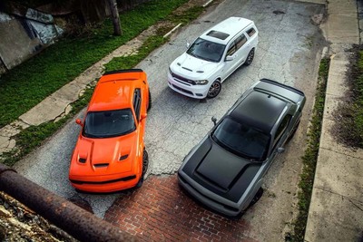 2018 FCA Fiat Chysler Automobiles USB Press kit with lanyard - Nice!  (gray)