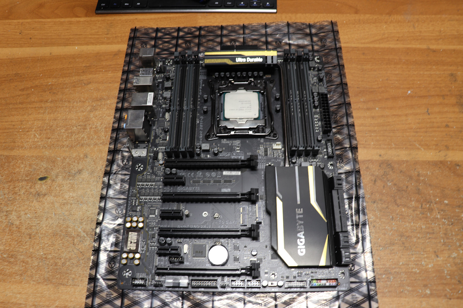 マザーボード GIGABYTE AM4 GA-X99-SLI 2011v3 Amazon.com: Gigabyte LGA2011-3 Intel X99 ATX Broadwell-E