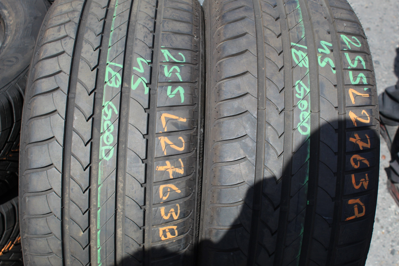 255 45 18 Goodyear, Efficient Grip, AO, 99Y, x2 A Pair 7.0mm (F1_tyres) L2763