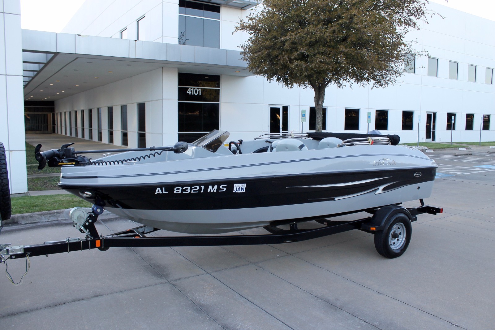 2009 FIN CRAFT 17 SC WITH 2009 YAMAHA 4 STROKE 60 HP AND TRAILER NO RESERVE