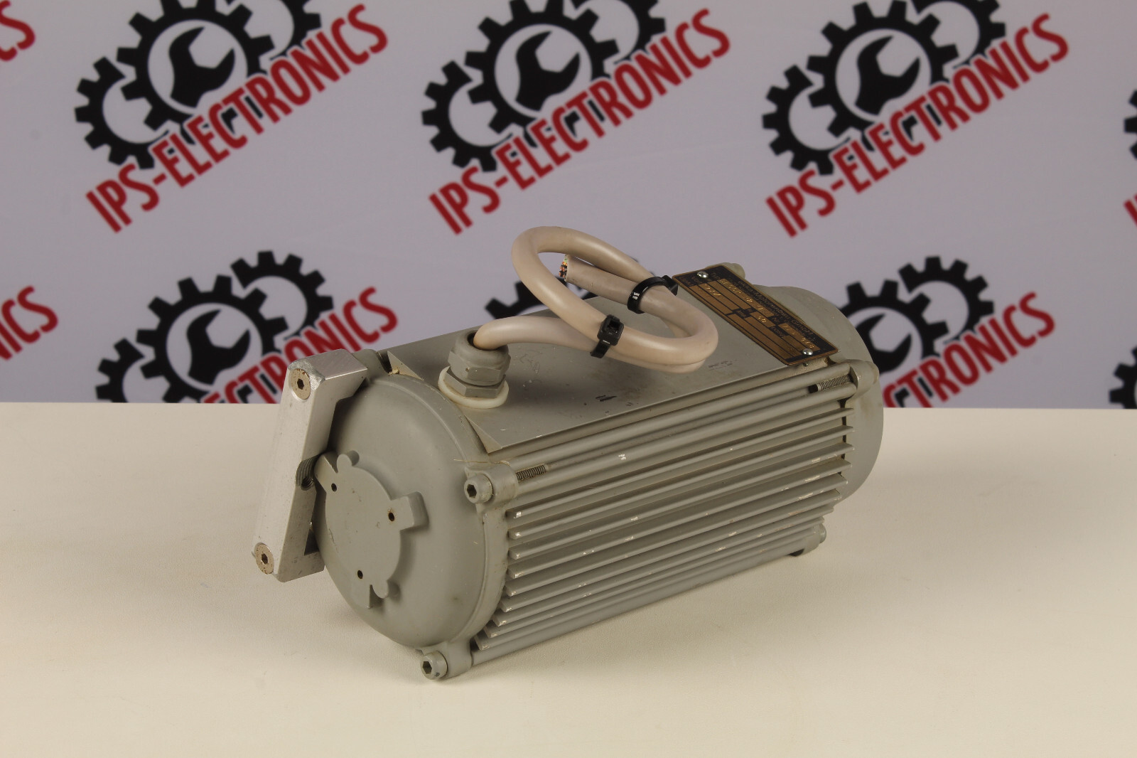 EKKA-MOTORENBAU DF56R-N2-KL2 (servo motor) - 6 months warranty