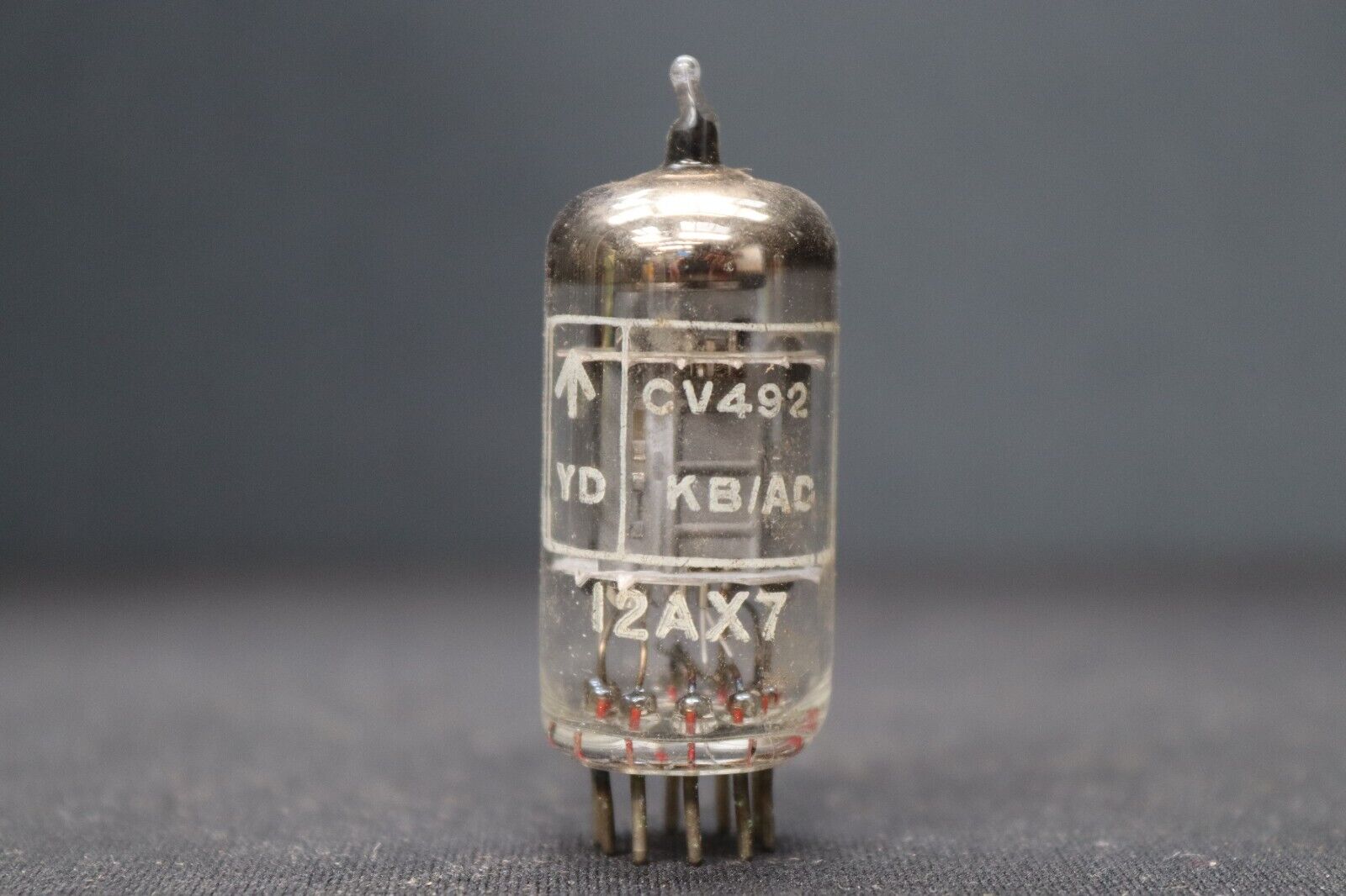 Brimar CV4004 KB/AD (ECC83) (12AX7) (CV492) NOS Valve Tube Brimar CV4004 KB/AD (ECC83) (12AX7) (CV492) NOS Valve Tube