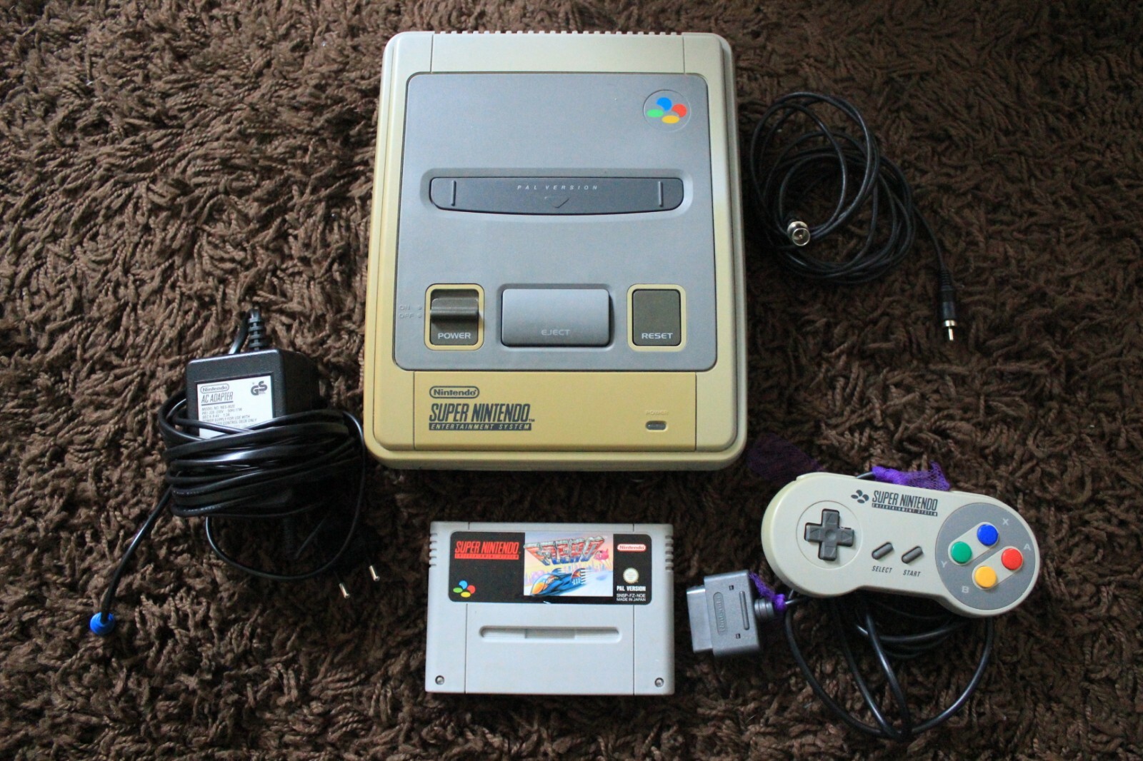 Super Nintendo Entertainment System SNES mit Spiel - SNSP-001A (FRG)