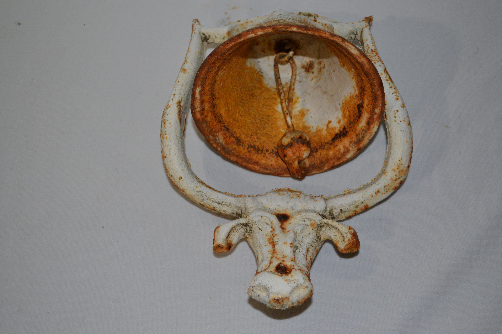 Vintage Cast Iron Texas Longhorn Steer Bull Cow Dinner Bell Wall Mount